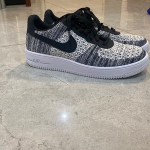 Nike Air Force 1 flyknit 2.0 / Mens 9.5